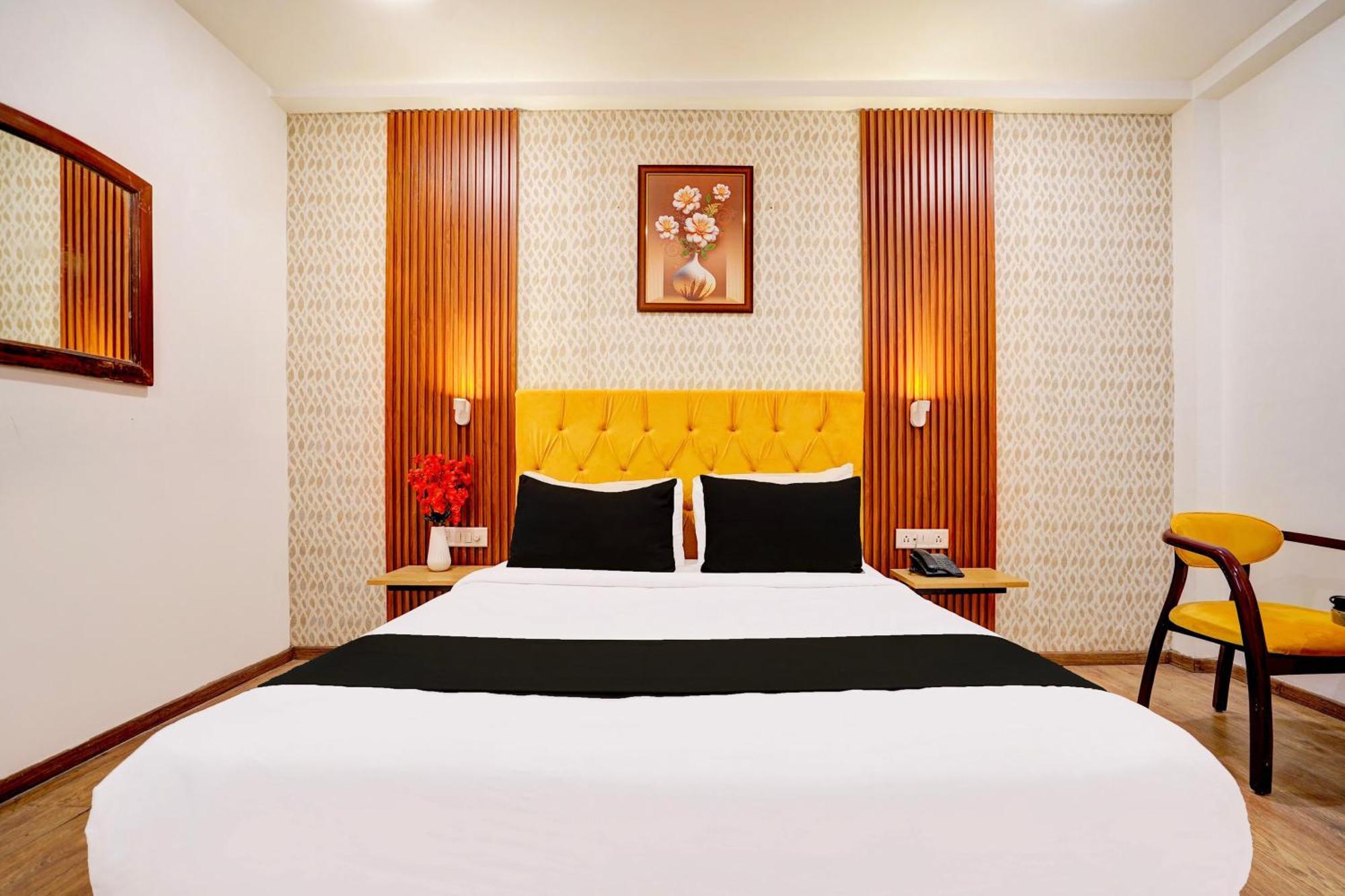 Super Townhouse Jageer Palace Near Mayapuri Chowk New Delhi Exterior photo