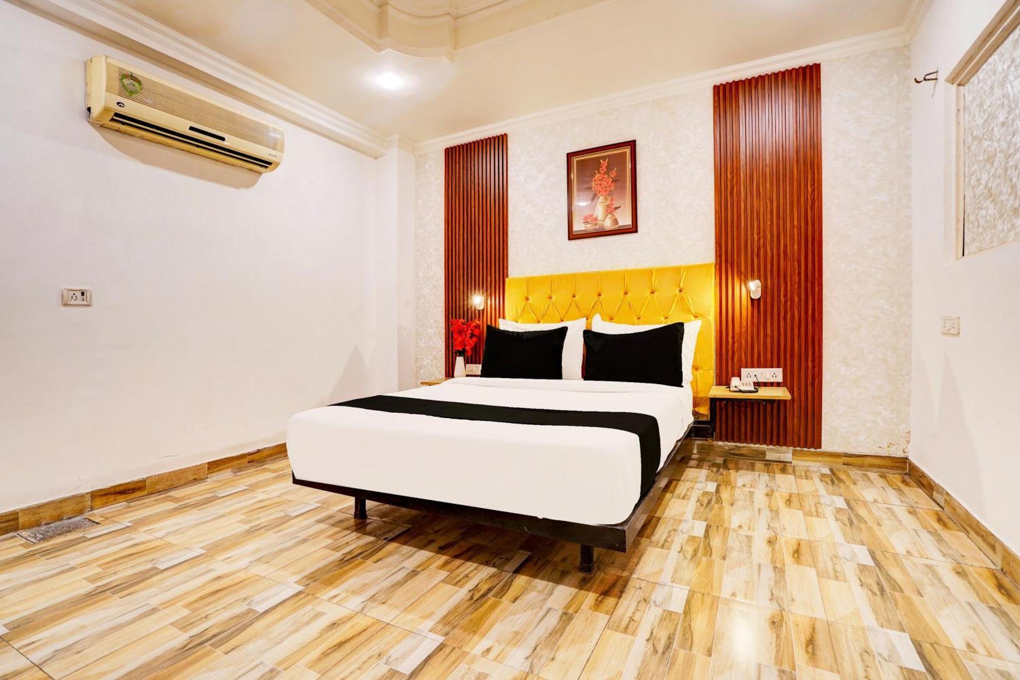 Super Townhouse Jageer Palace Near Mayapuri Chowk New Delhi Exterior photo