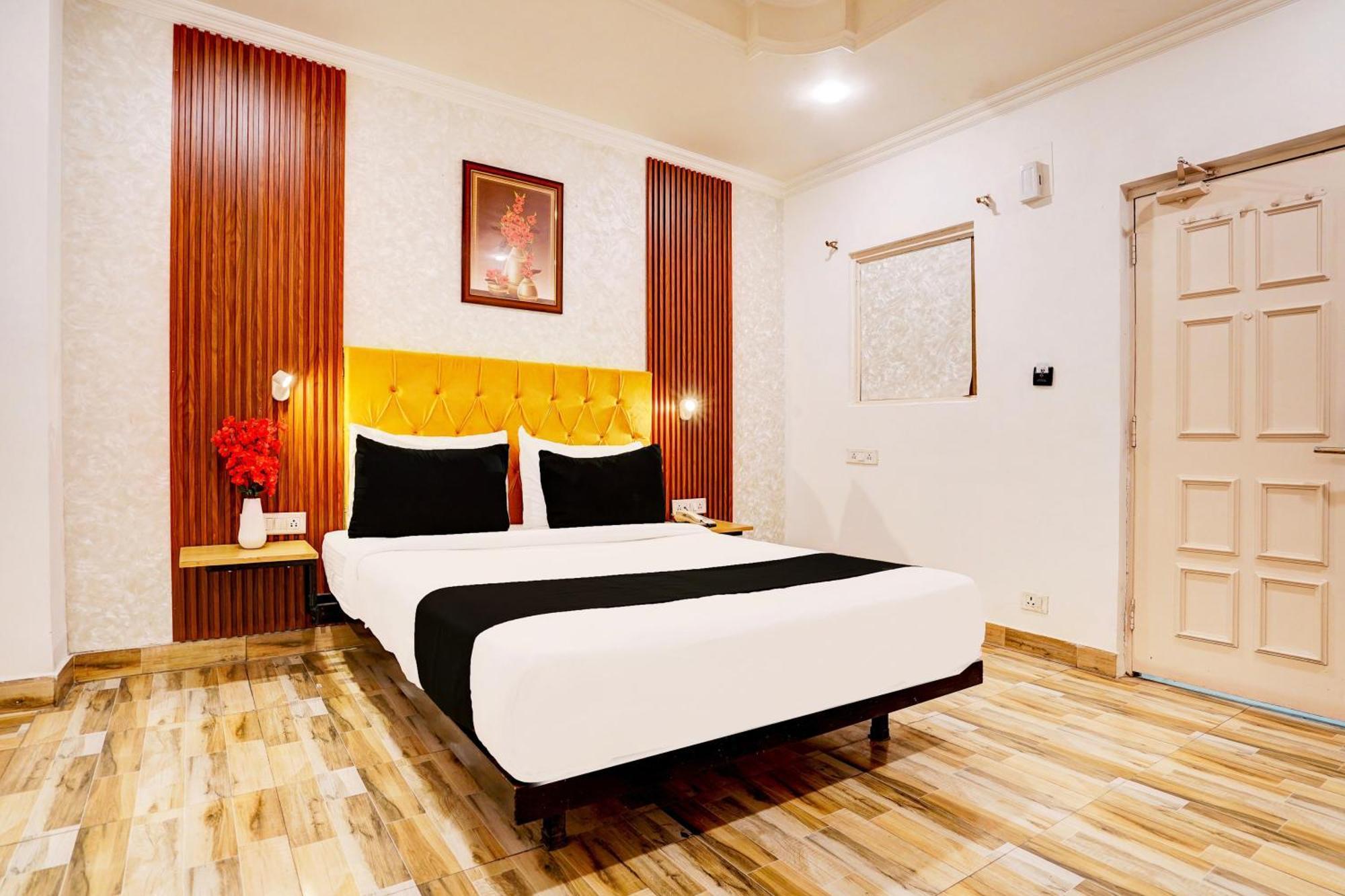 Super Townhouse Jageer Palace Near Mayapuri Chowk New Delhi Exterior photo